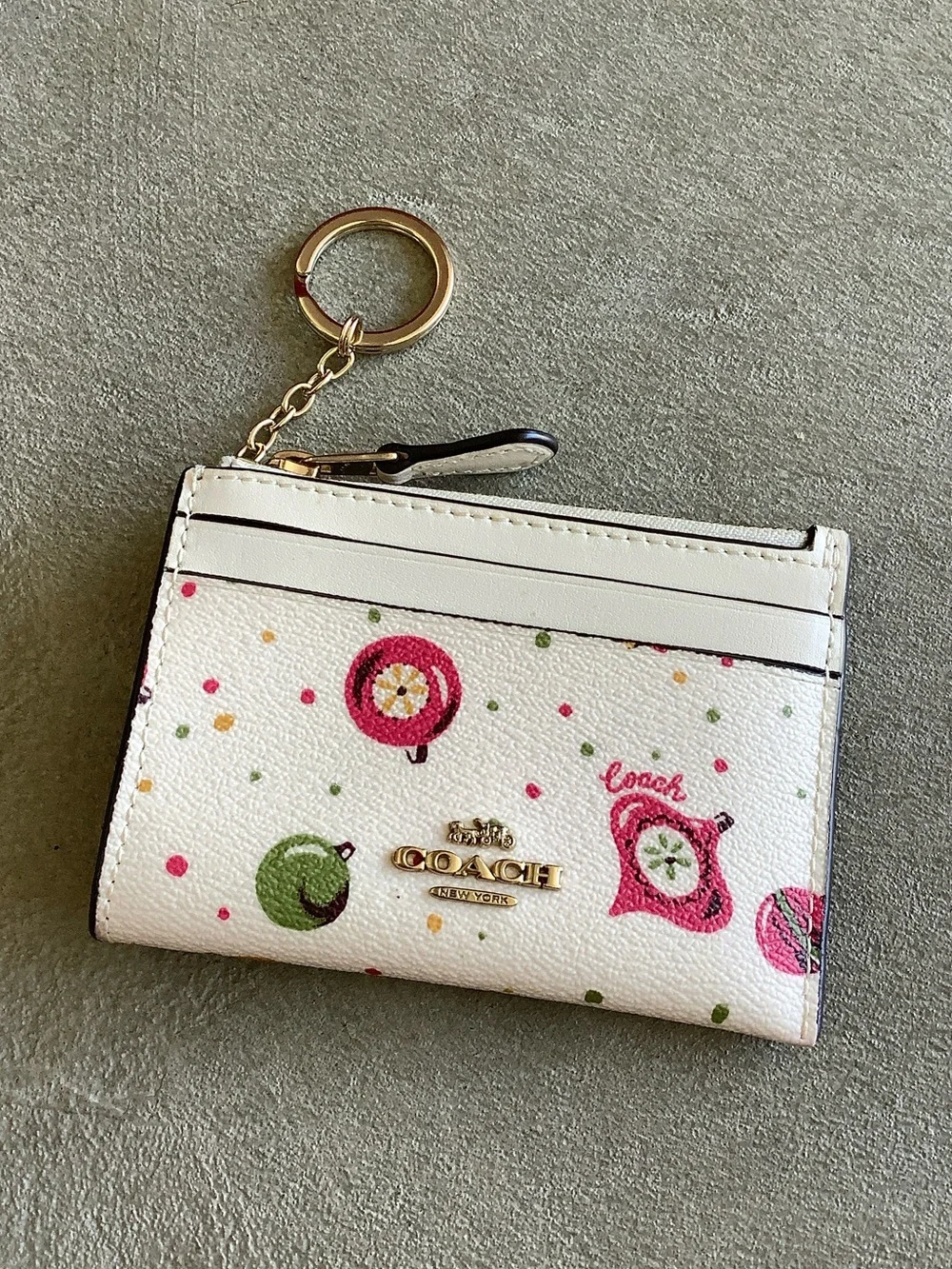 Coach white ornaments patterned keychain wallet